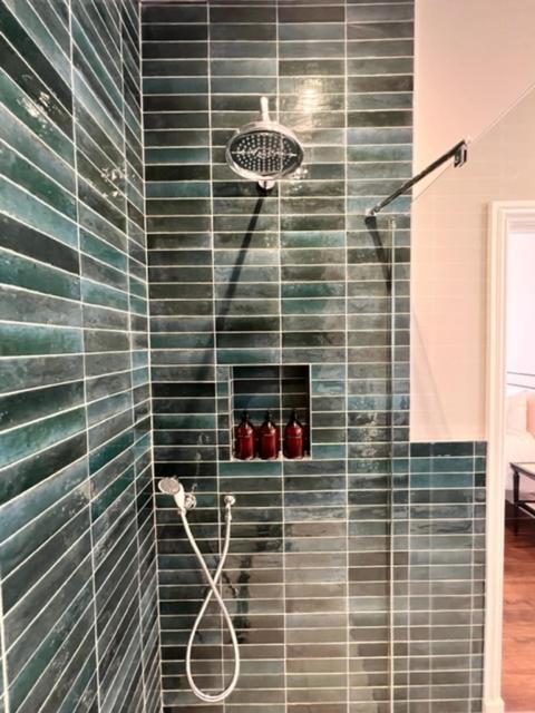 Redland - 6 * Bristol